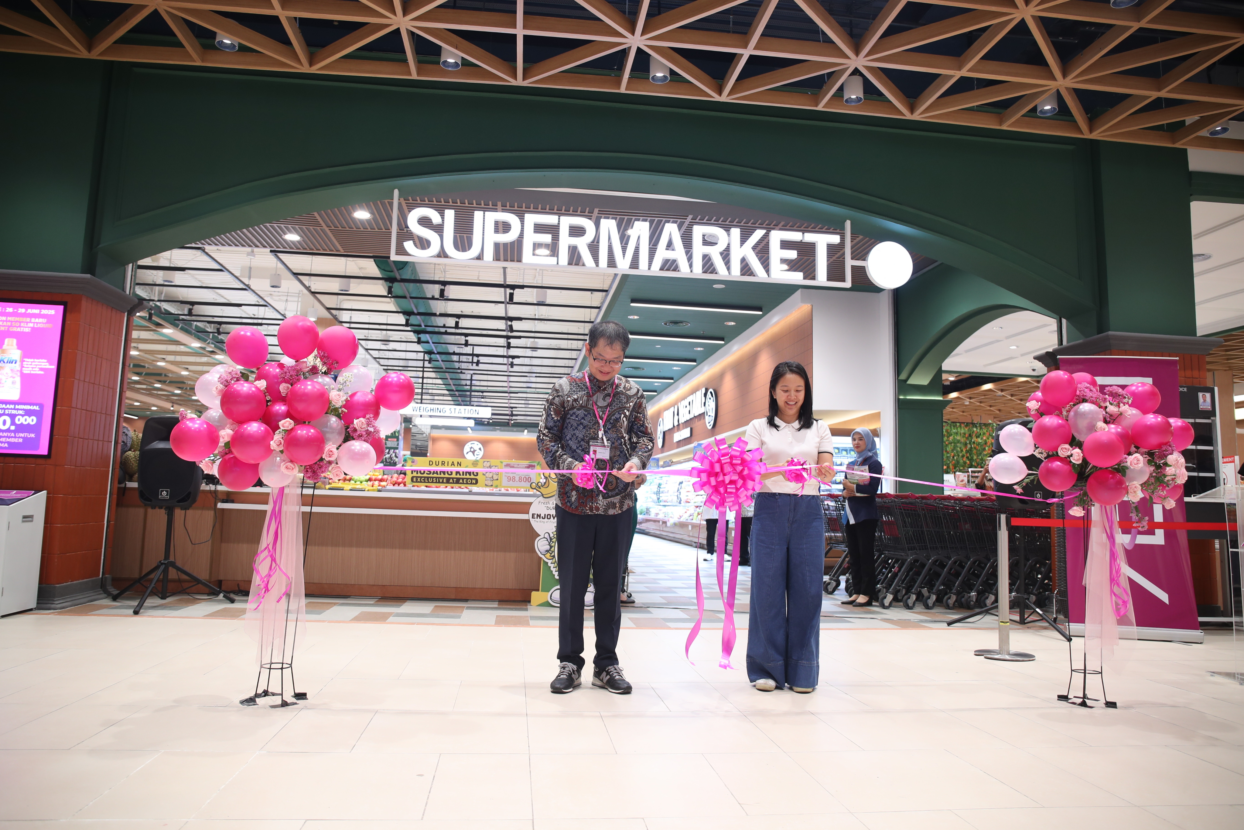 Grand Opening of ÆON Paris Van Java